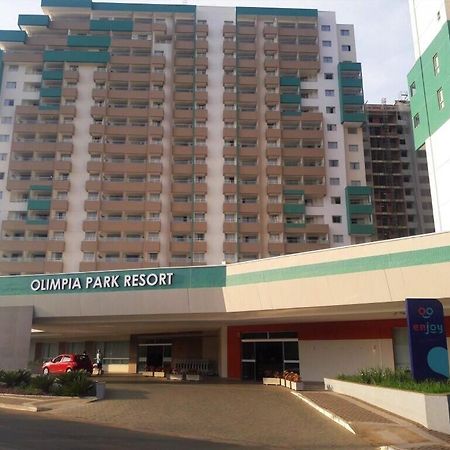 Olimpia Park Resort - 100M Do Parque Thermas Dos Laranjais ภายนอก รูปภาพ