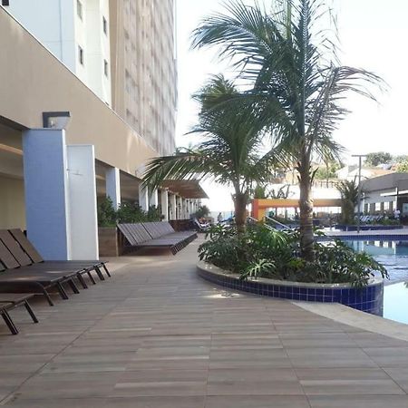 Olimpia Park Resort - 100M Do Parque Thermas Dos Laranjais ภายนอก รูปภาพ