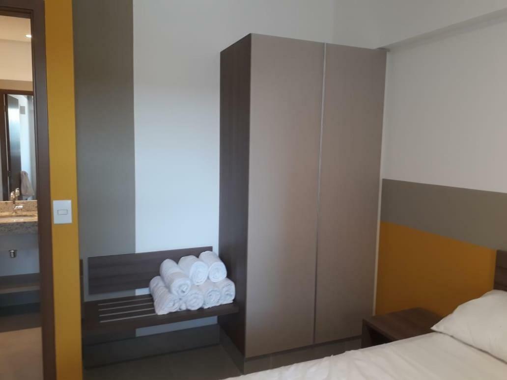 Olimpia Park Resort - 100M Do Parque Thermas Dos Laranjais ภายนอก รูปภาพ