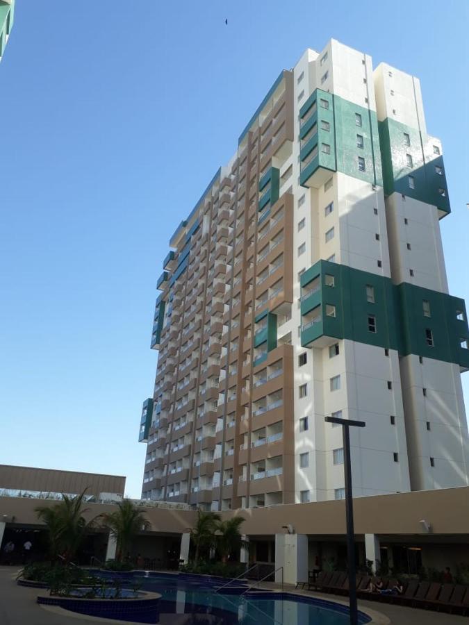Olimpia Park Resort - 100M Do Parque Thermas Dos Laranjais ภายนอก รูปภาพ