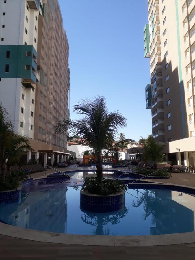 Olimpia Park Resort - 100M Do Parque Thermas Dos Laranjais ภายนอก รูปภาพ